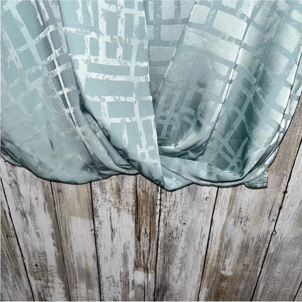 Entro Teal Blue Printed Sleeveless Blouse - Picture 2 of 4